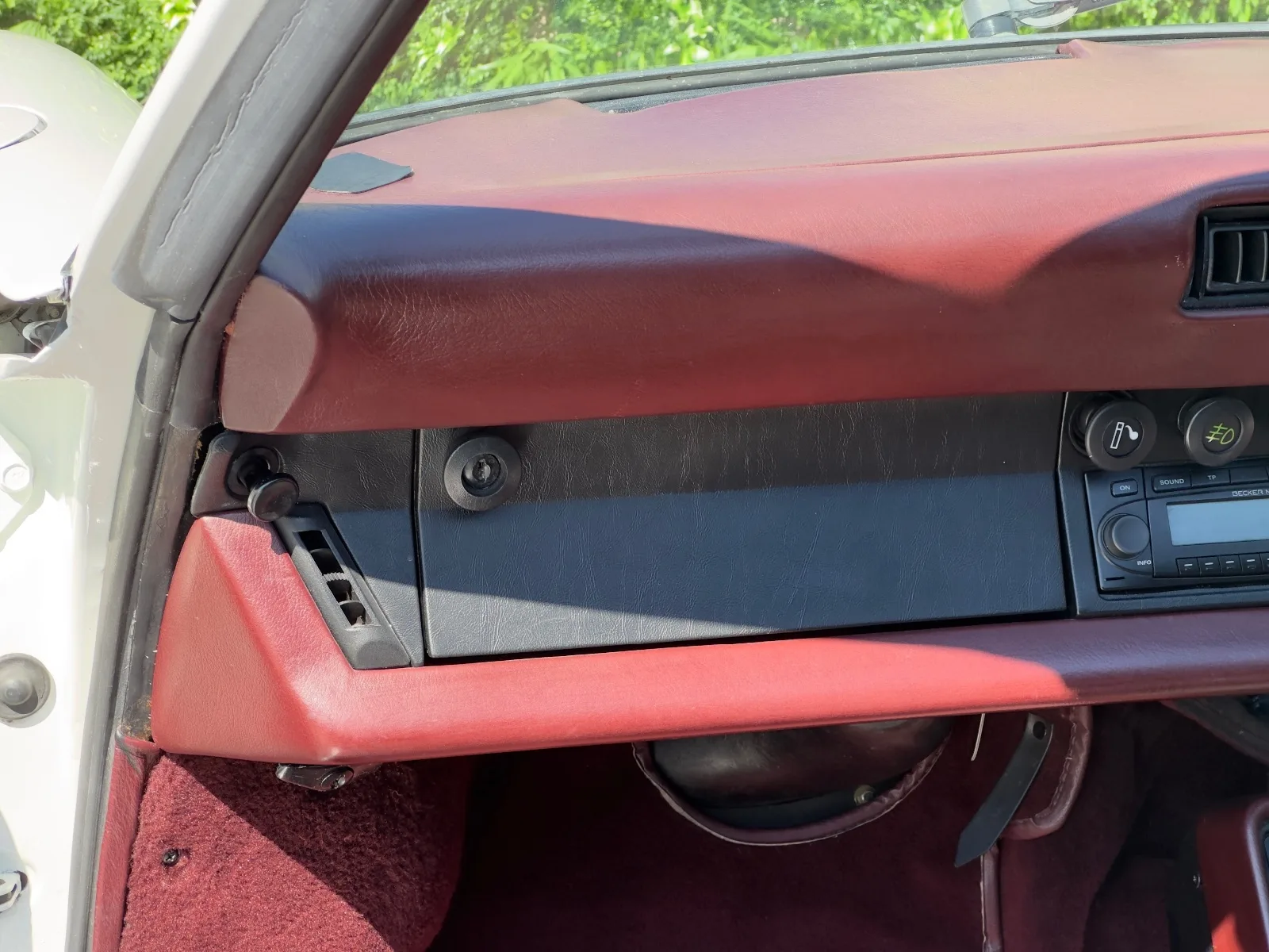 1984 Porsche 911 Carrera 3.2 Targa, 29/30