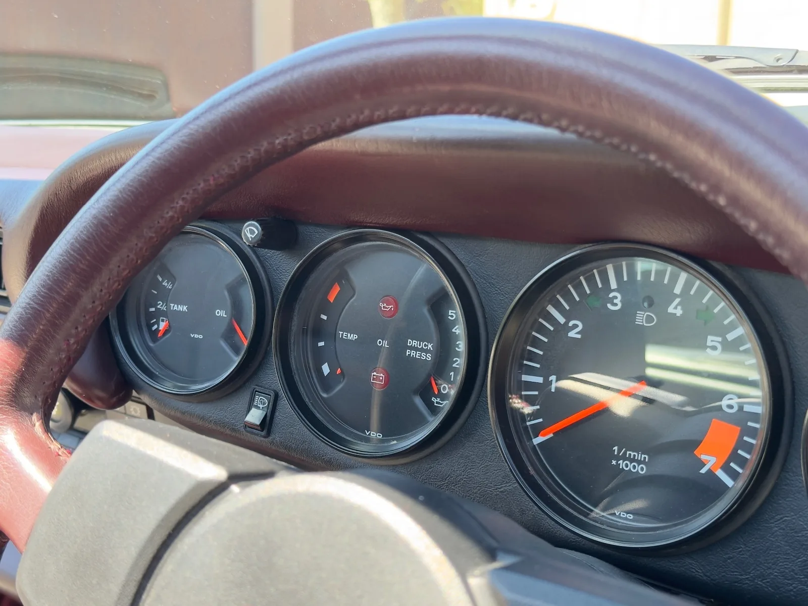 1984 Porsche 911 Carrera 3.2 Targa, 30/30