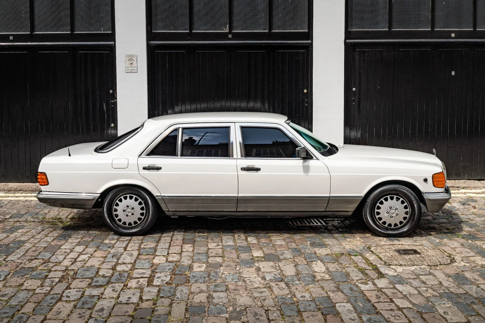 1985 Mercedes-Benz 500 SEL Armoured B6, 18/30