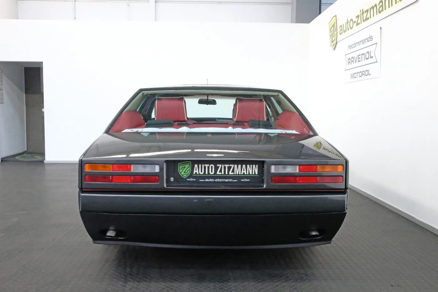 1986 Aston Martin Lagonda Series 3 offered by a specialist dealer in Nuremberg, Germany, photo 7 of 15