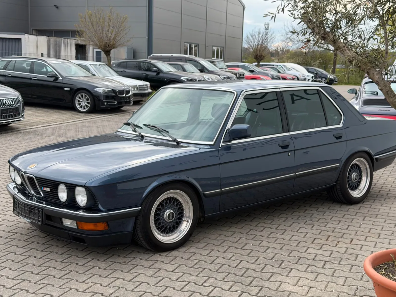 1986 BMW M5, 7/30