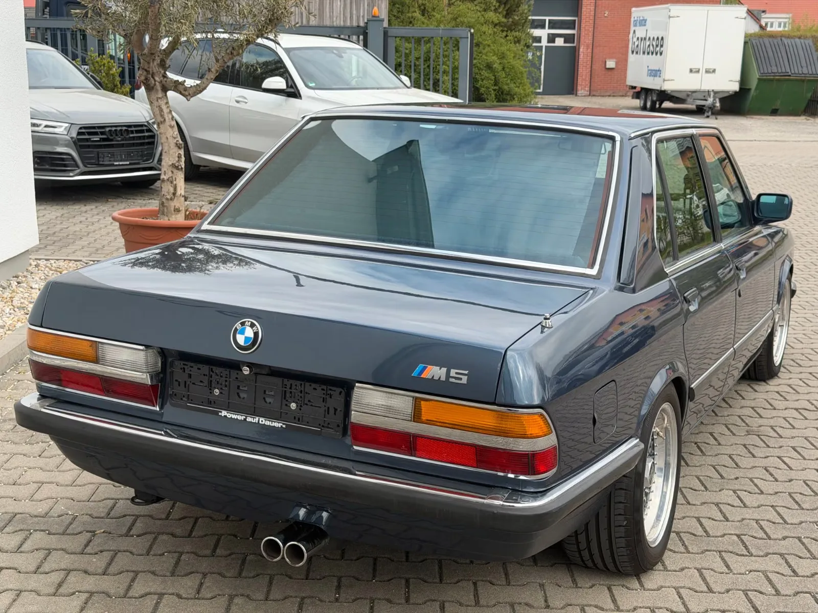 1986 BMW M5, 9/30