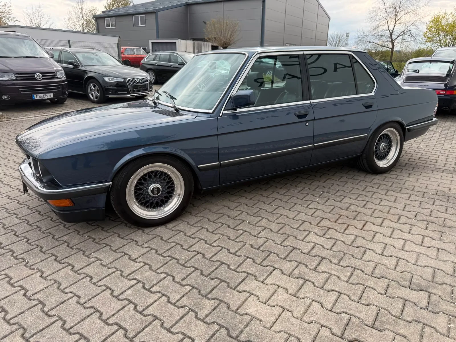 1986 BMW M5, 16/30