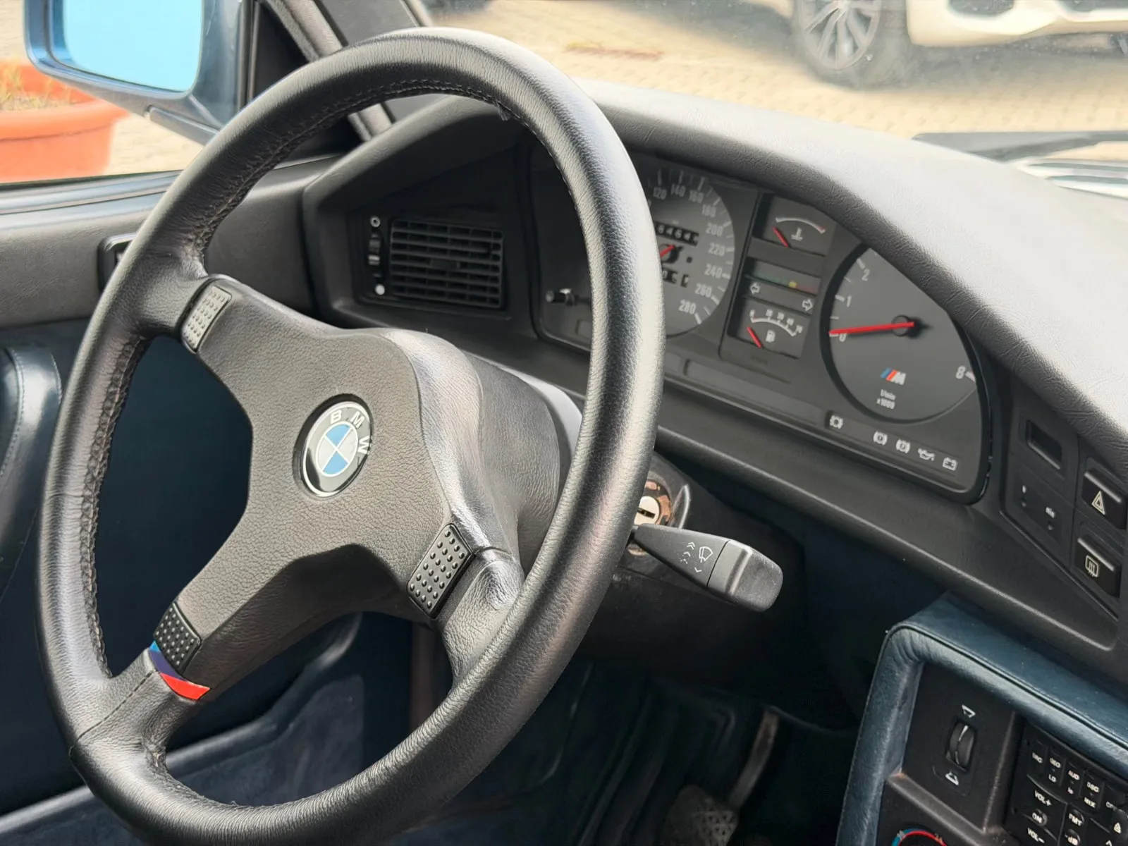 1986 BMW M5, 18/30