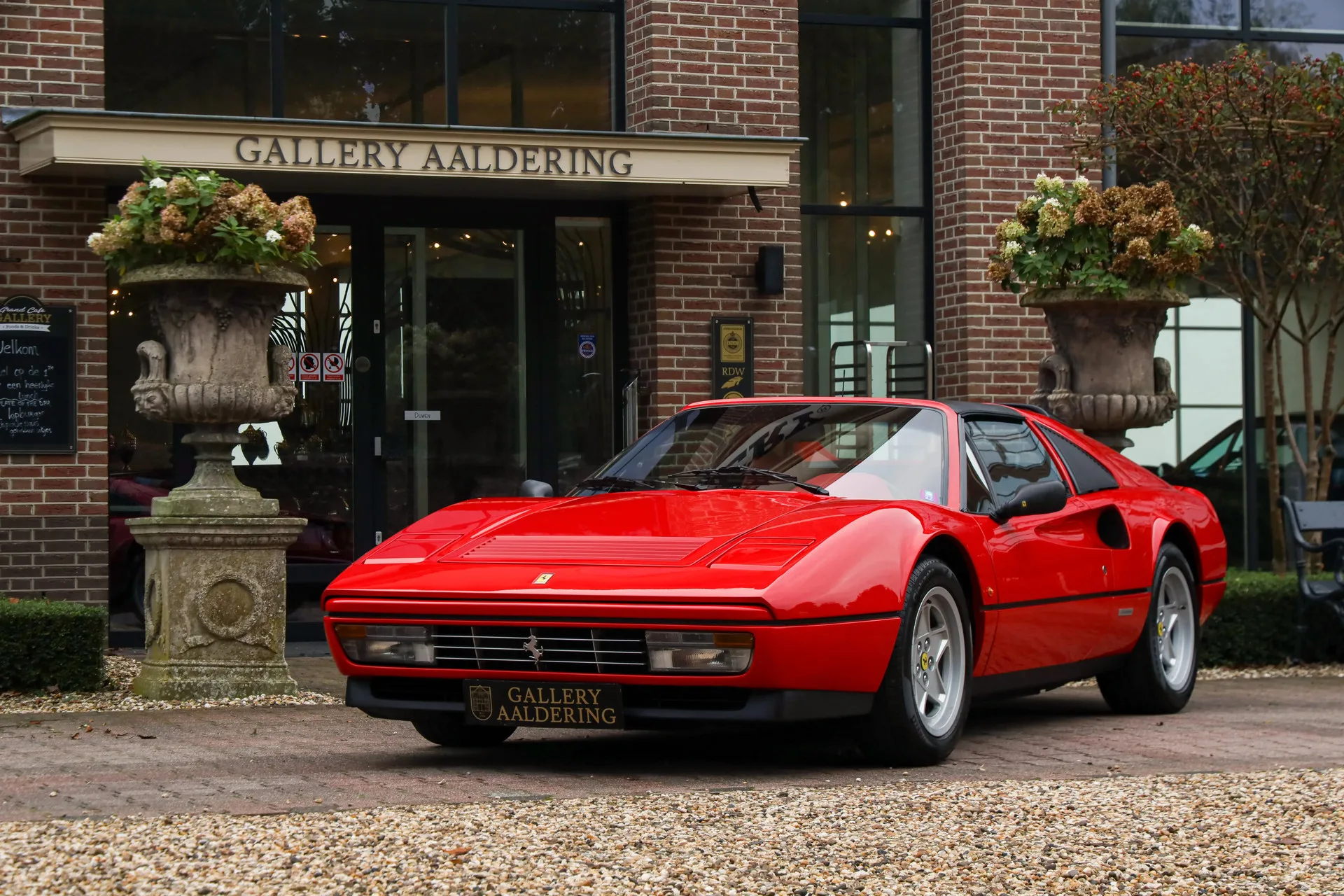 1986 Ferrari 328 GTS, 22/30