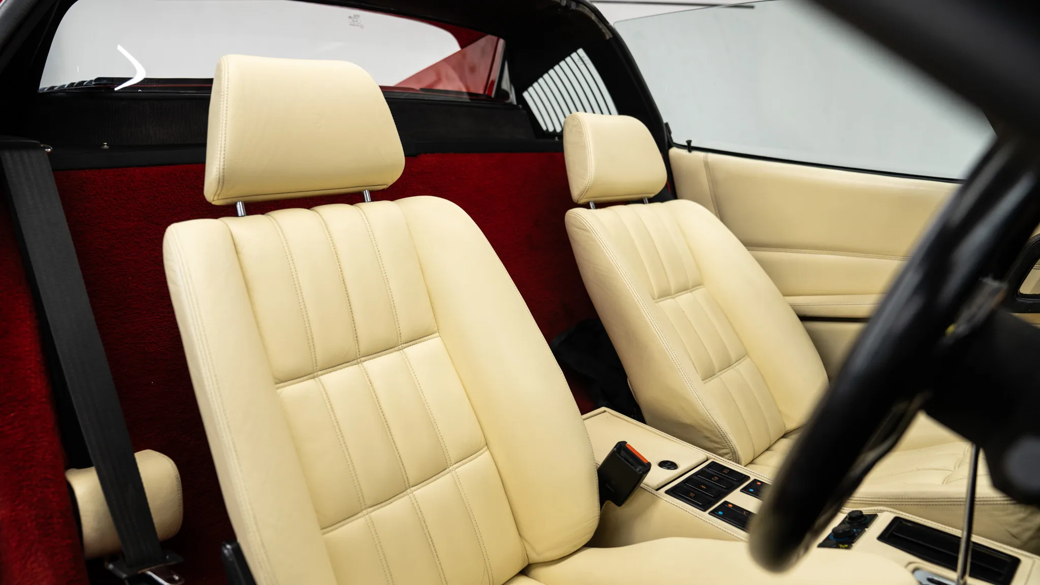 1986 Ferrari 328 GTS, 22/30