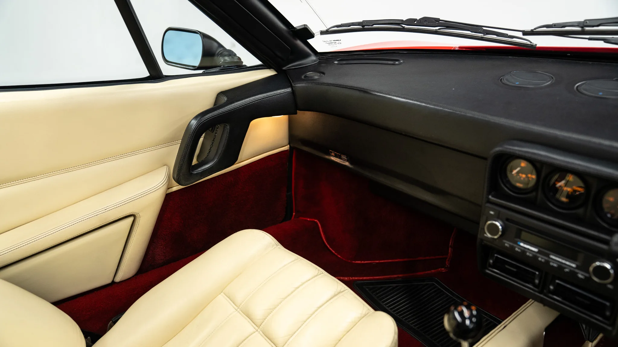 1986 Ferrari 328 GTS, 25/30