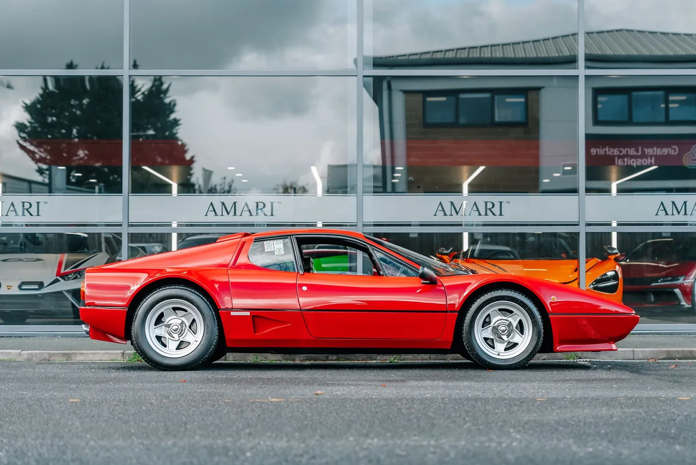 1986 Ferrari 512 BBi proposée par un spécialiste de la supercar à Preston, Royaume-Uni, photo 3 sur 25