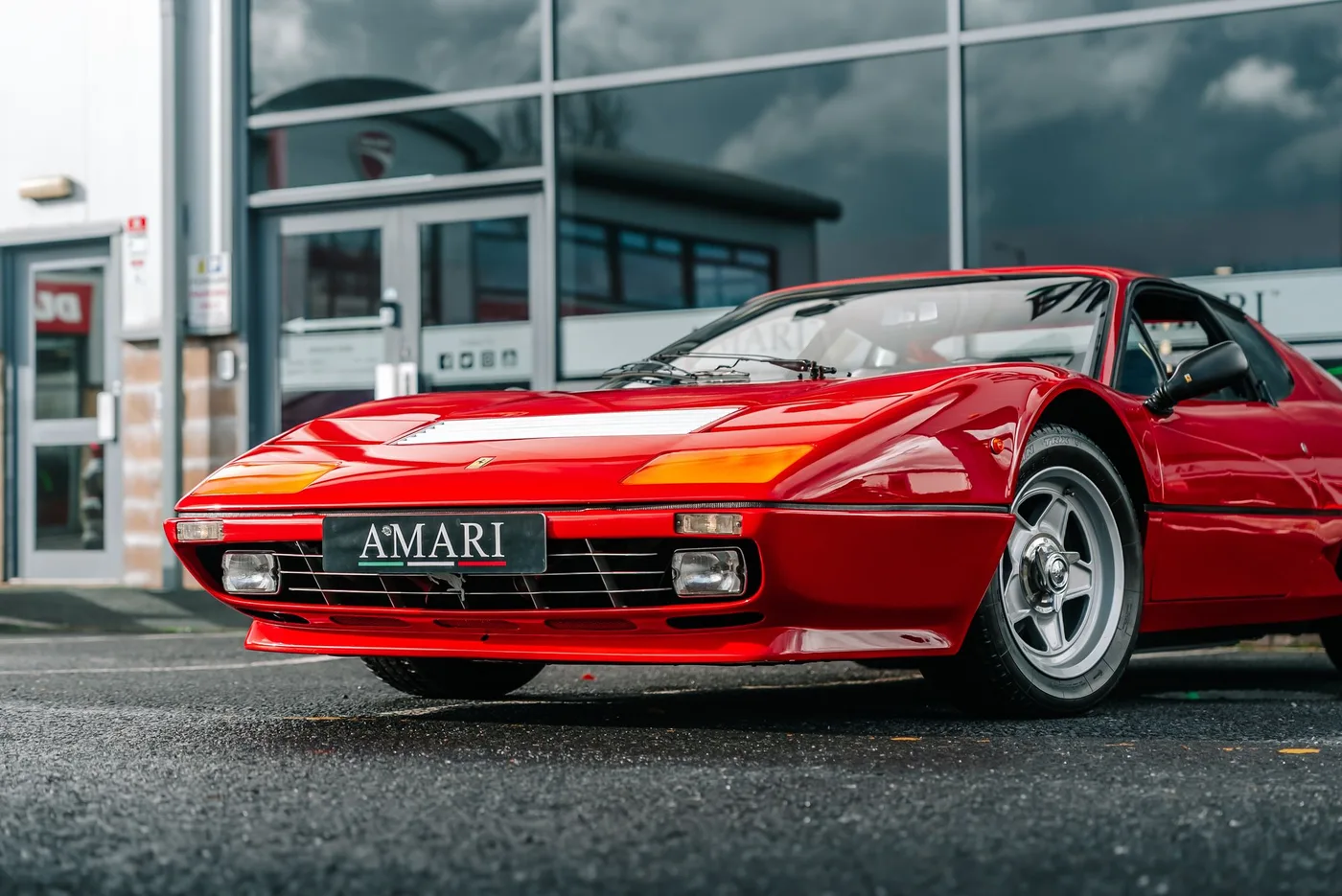 1986 Ferrari 512 BBi proposée par un spécialiste de la supercar à Preston, Royaume-Uni, photo 25 sur 25