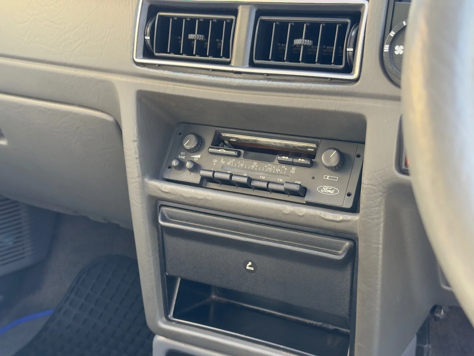 1986 Ford Escort RS Turbo Series 1, 28/30