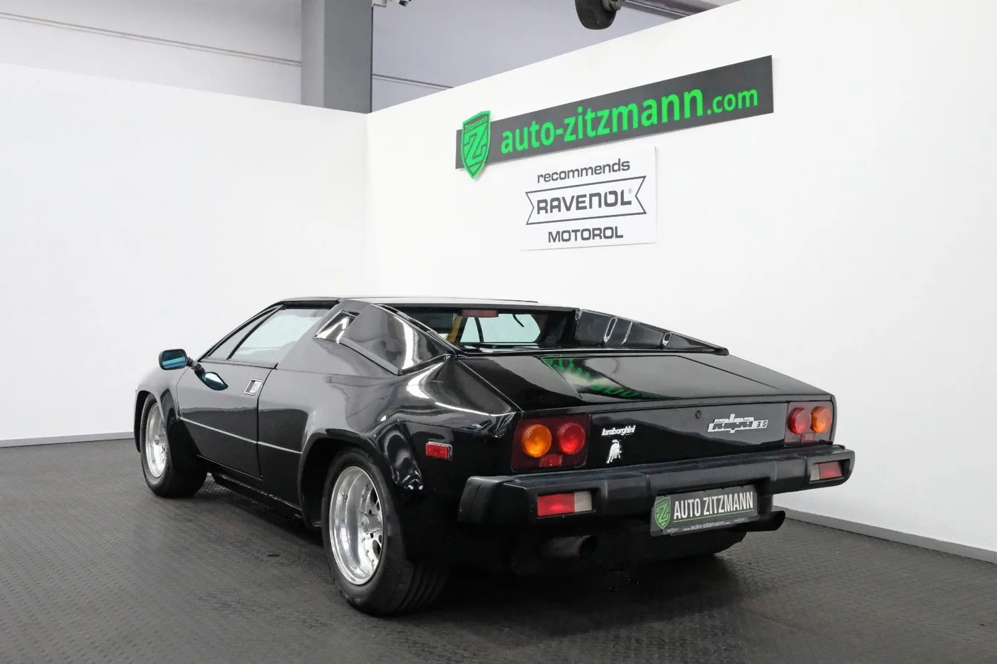 1986 Lamborghini Jalpa 3500 proposée par un concessionnaire spécialisé à Nuremberg, Allemagne, photo 5 sur 15