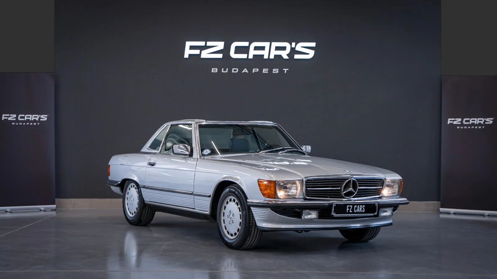 1986 Mercedes-Benz 300 SL, 2/13