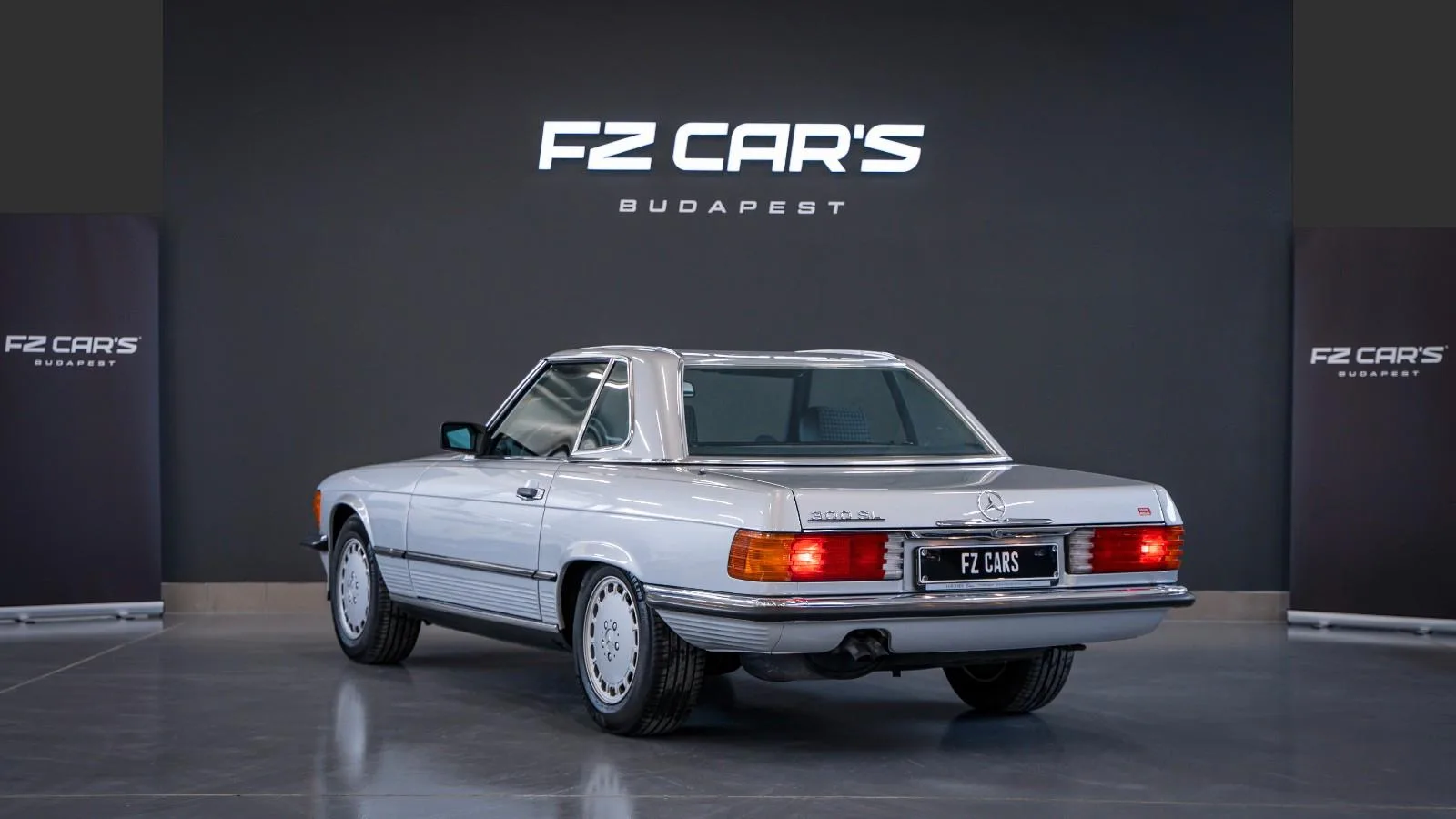 1986 Mercedes-Benz 300 SL, 3/13