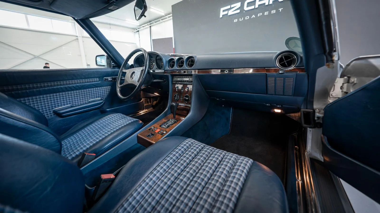 1986 Mercedes-Benz 300 SL, 10/13