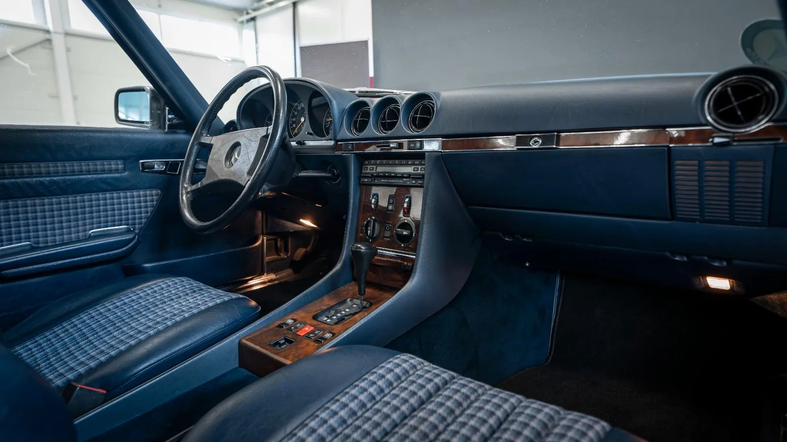 1986 Mercedes-Benz 300 SL, 11/13