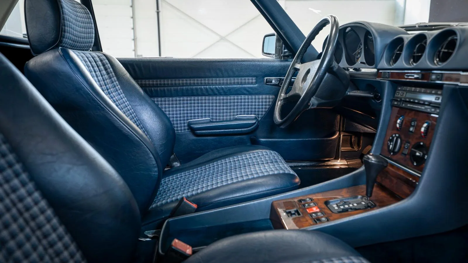 1986 Mercedes-Benz 300 SL, 12/13