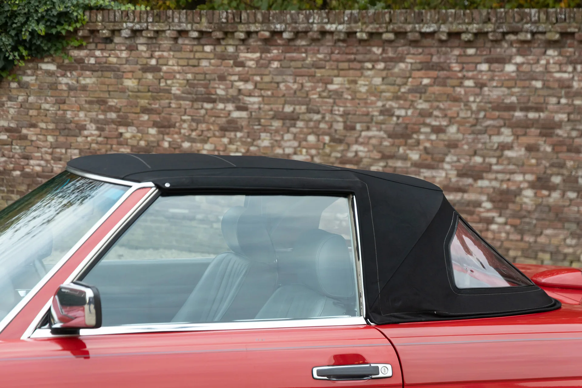 1986 Mercedes-Benz 560 SL, 17/30