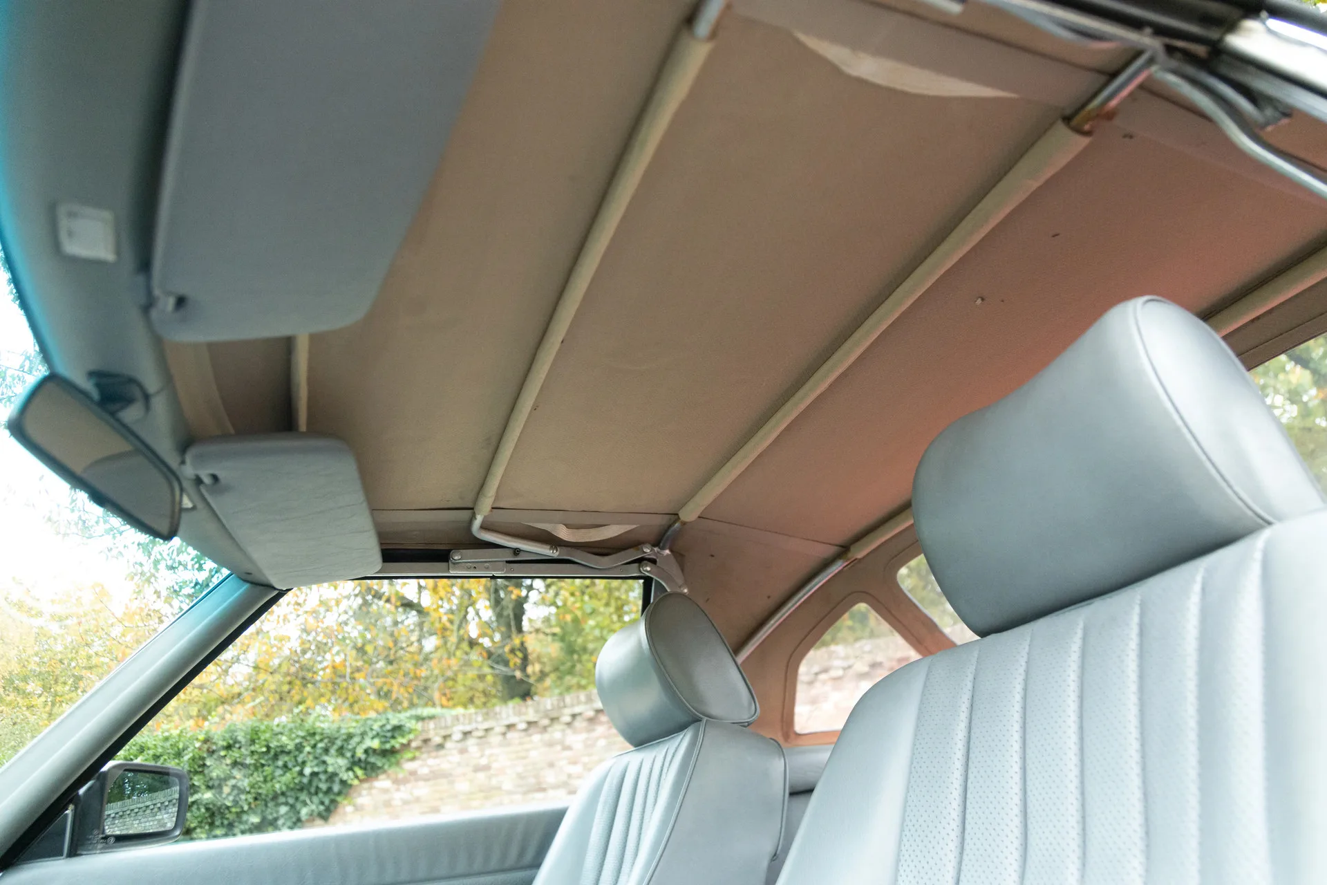 1986 Mercedes-Benz 560 SL, 30/30