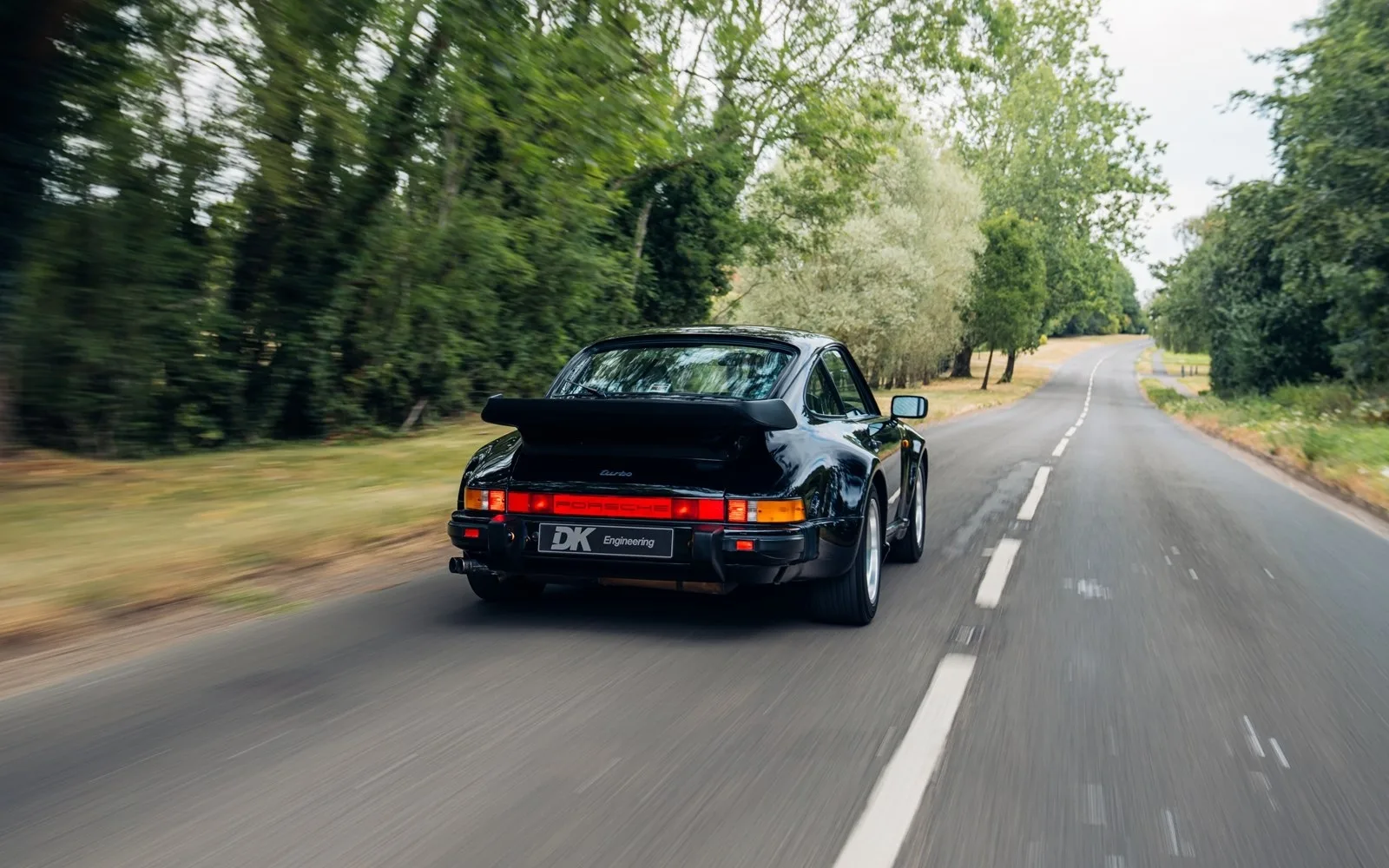 1986 Porsche 911 Turbo, 2/28
