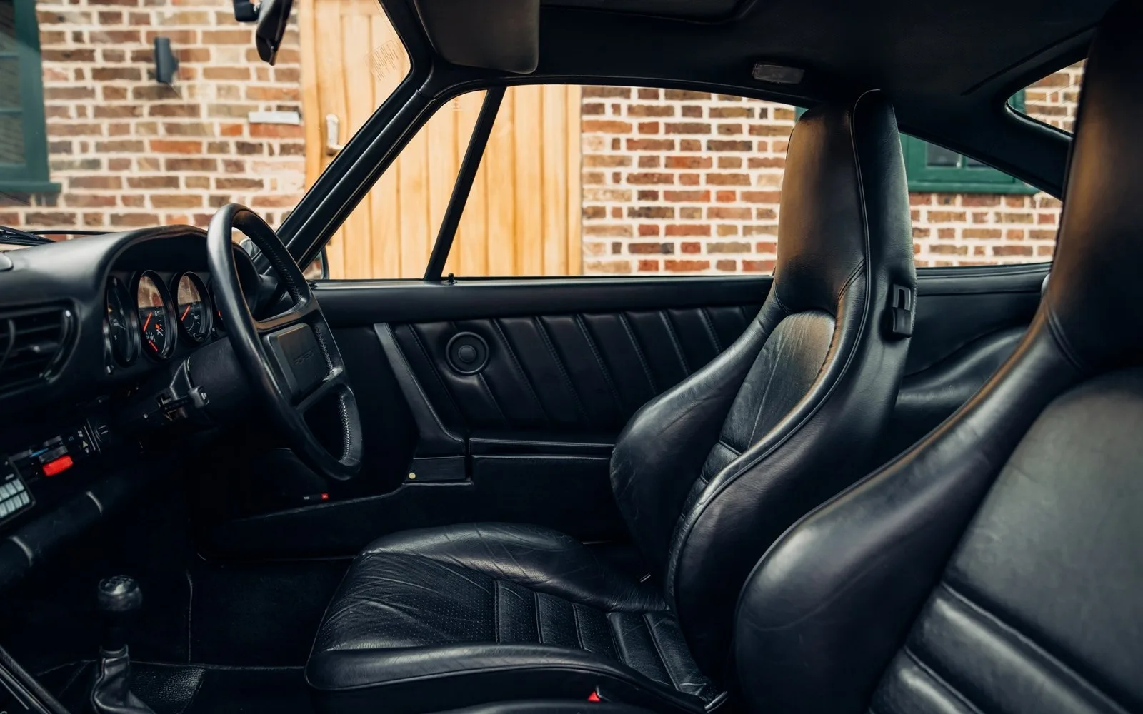 1986 Porsche 911 Turbo, 10/28