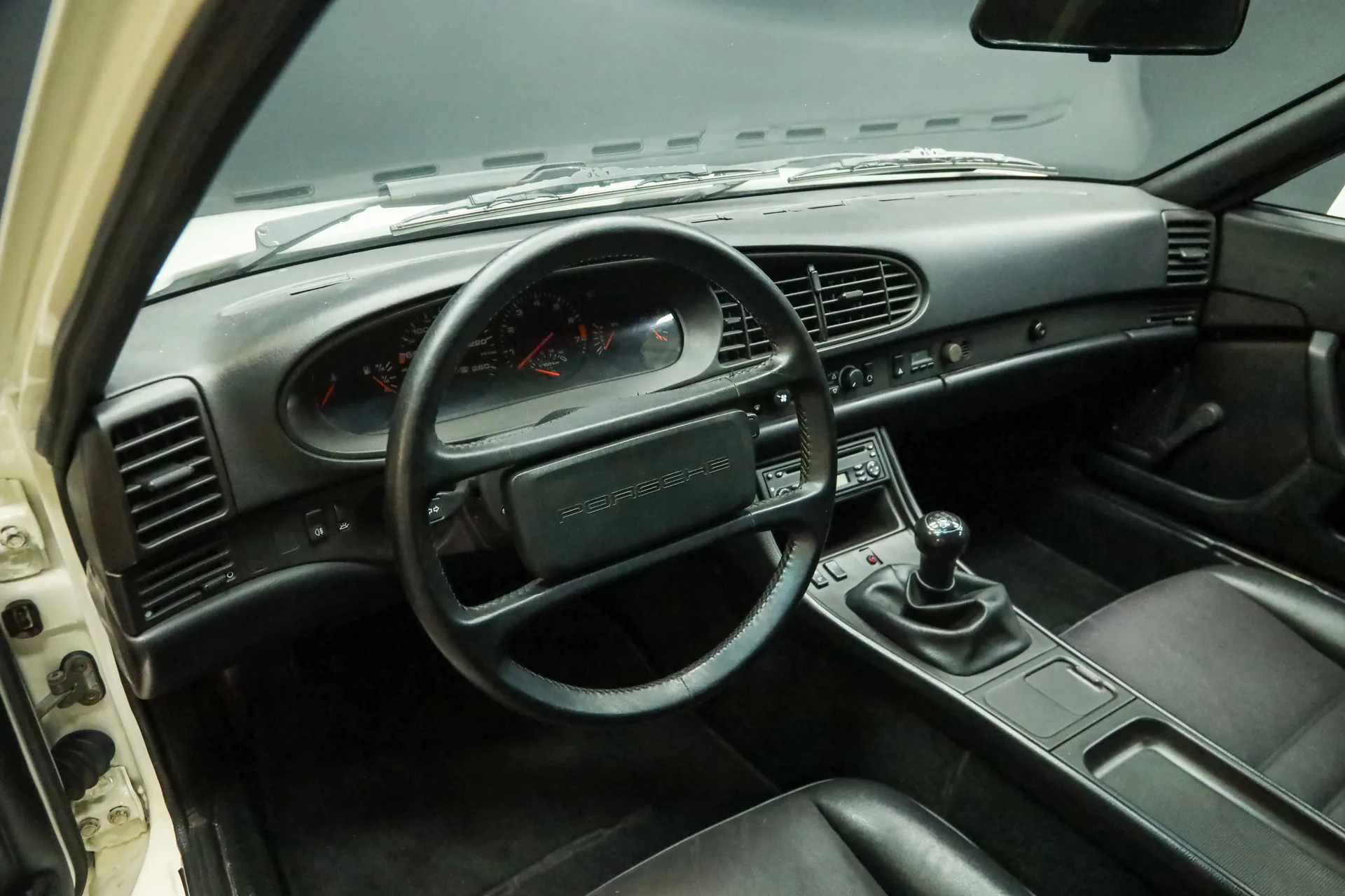 1986 Porsche 944 2.5 Coupé, 14/30