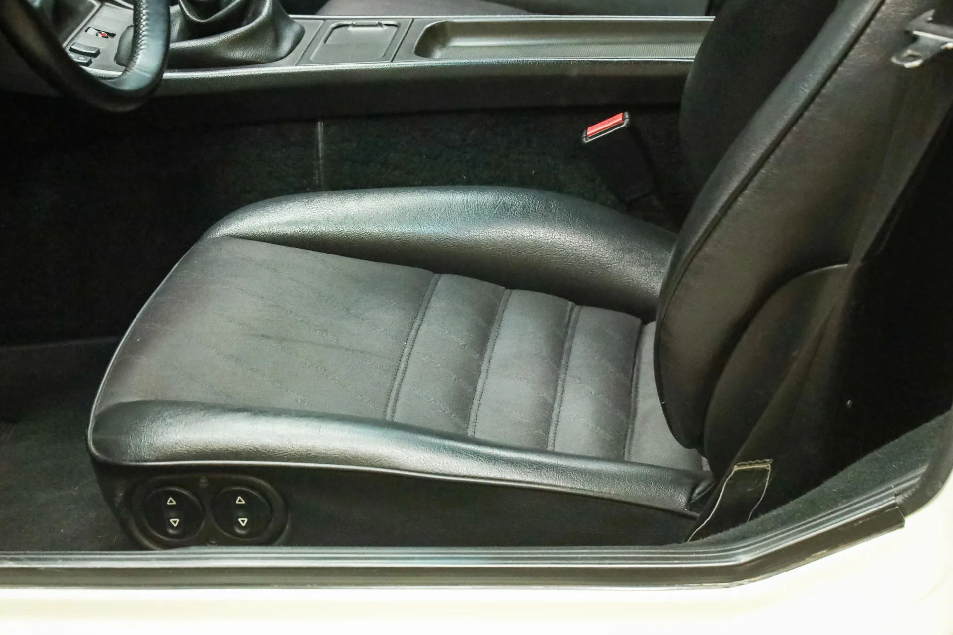 1986 Porsche 944 2.5 Coupé, 17/30