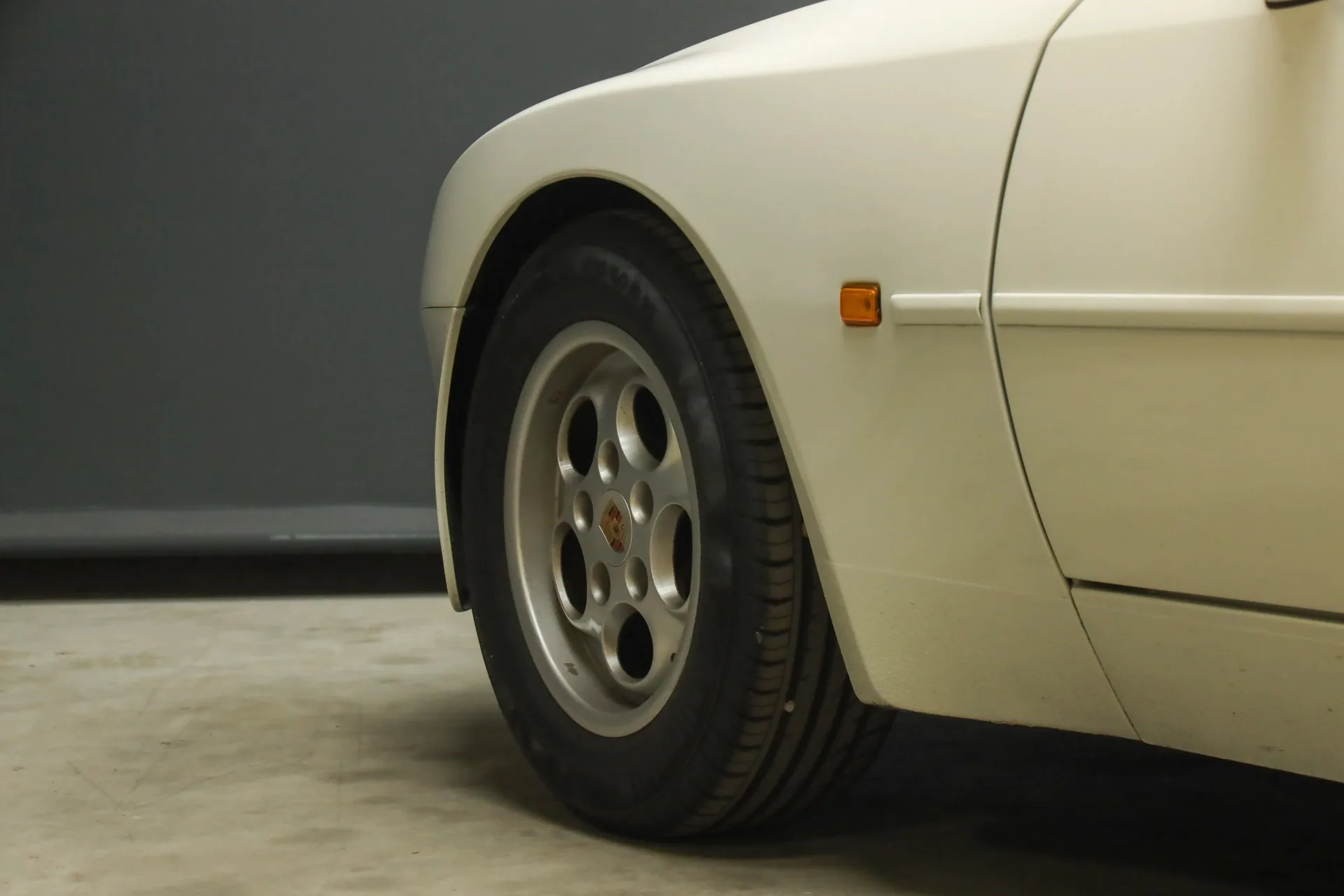 1986 Porsche 944 2.5 Coupé, 29/30