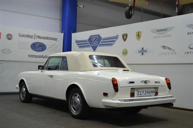 1987 Bentley Continental Cabriolet offered by a specialist dealer in Nuremberg, Germany, photo 2 of 15
