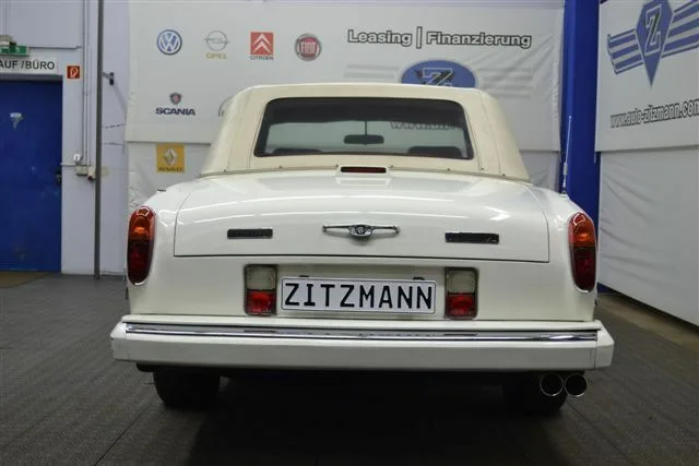 1987 Bentley Continental Cabriolet offered by a specialist dealer in Nuremberg, Germany, photo 7 of 15
