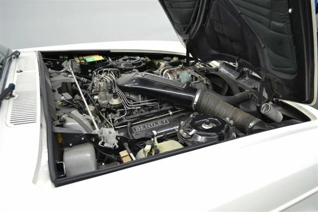1987 Bentley Continental Cabriolet offered by a specialist dealer in Nuremberg, Germany, photo 15 of 15