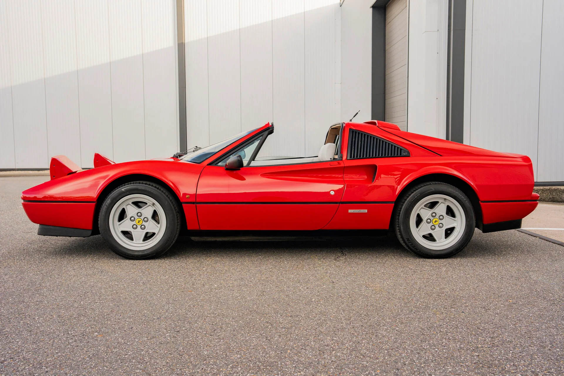 1987 Ferrari 328 GTS, 12/30
