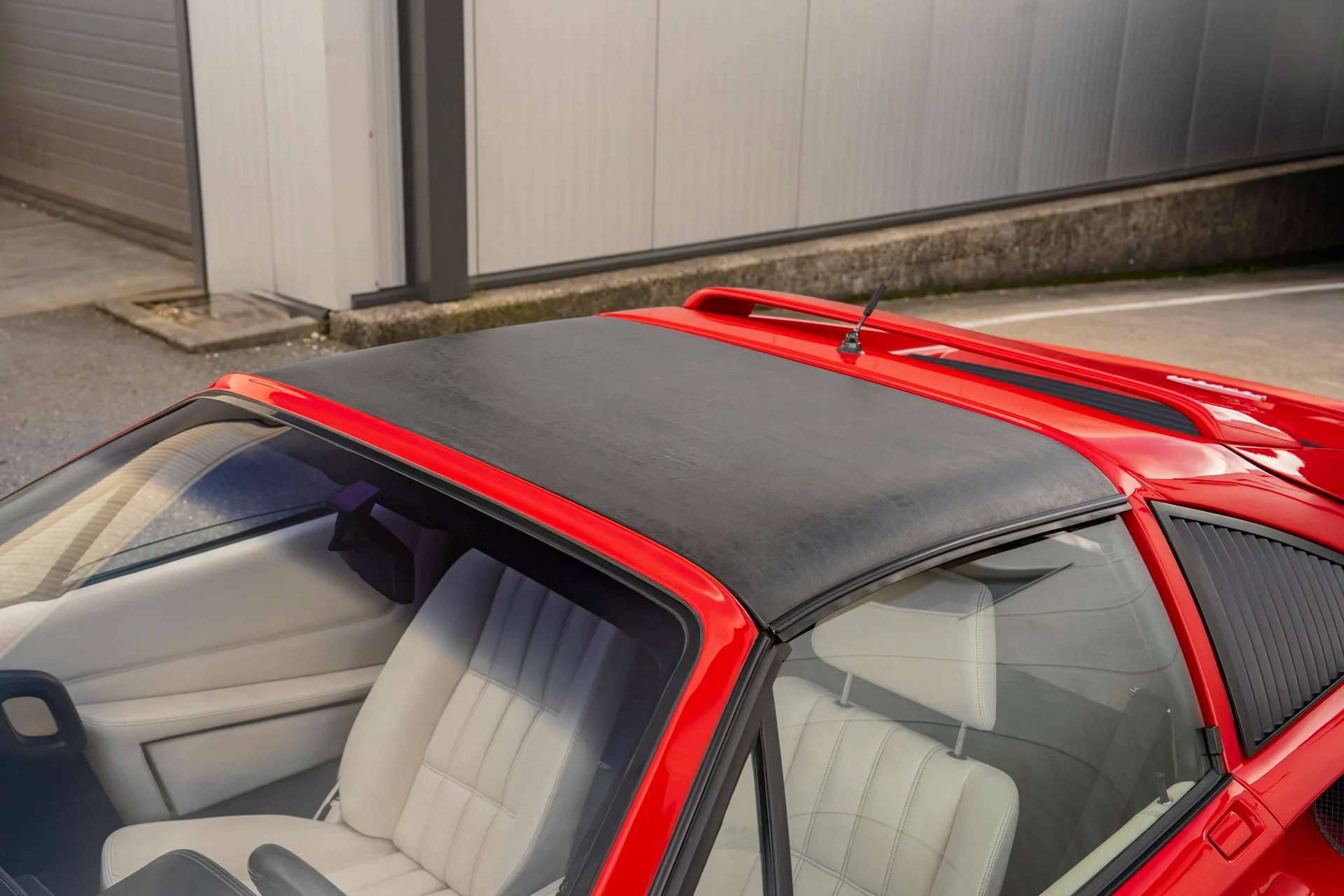 1987 Ferrari 328 GTS, 18/30