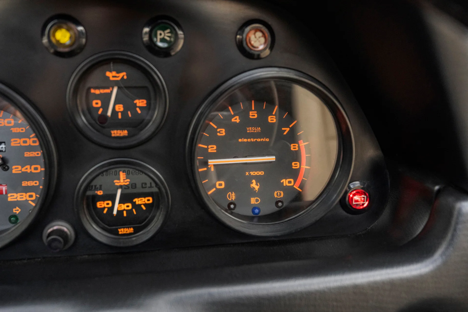 1987 Ferrari 328 GTS, 29/30