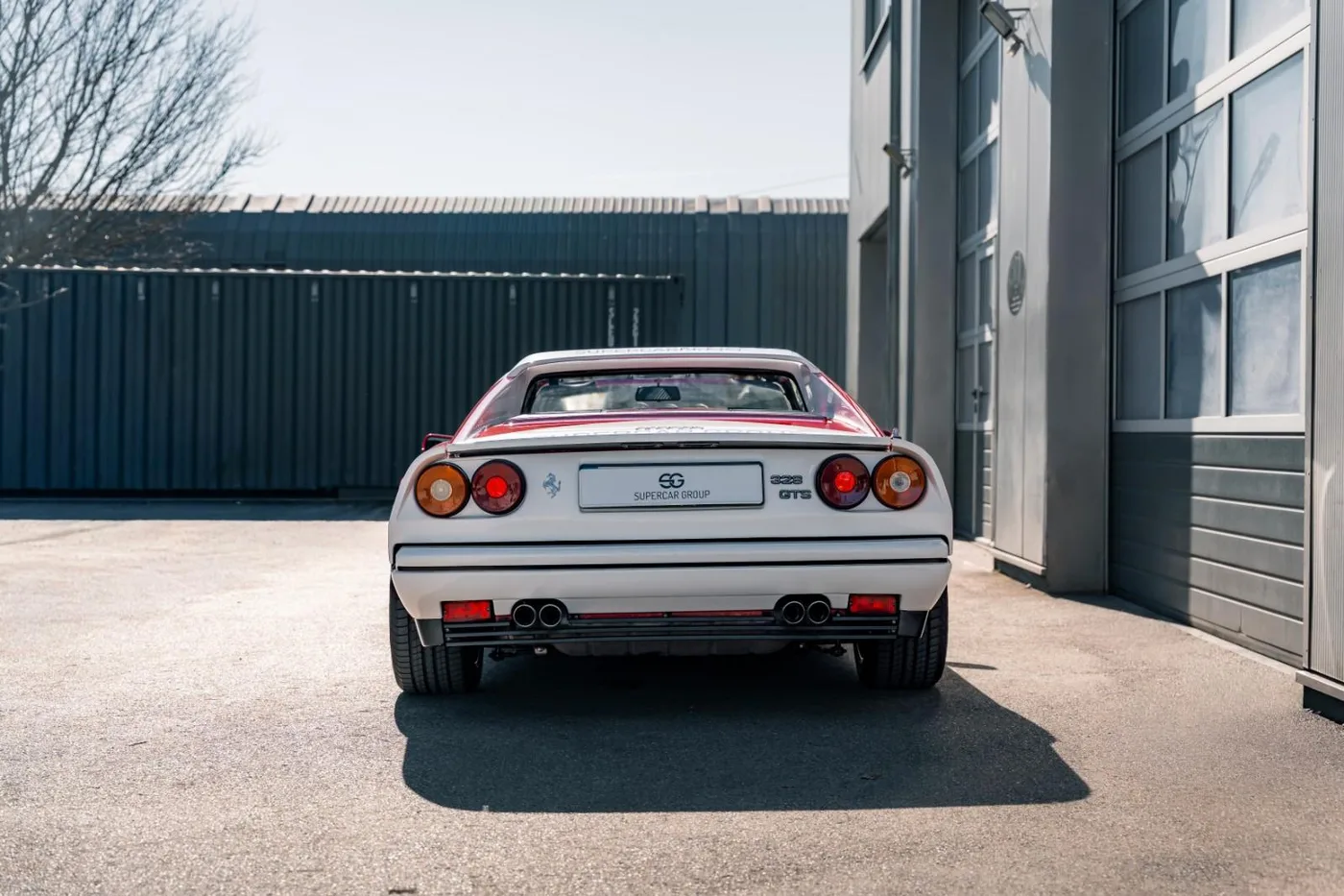 1987 Ferrari 328 GTS angeboten von einem Supersportwagenhändler in Munich, Deutschland, Foto 5 von 19