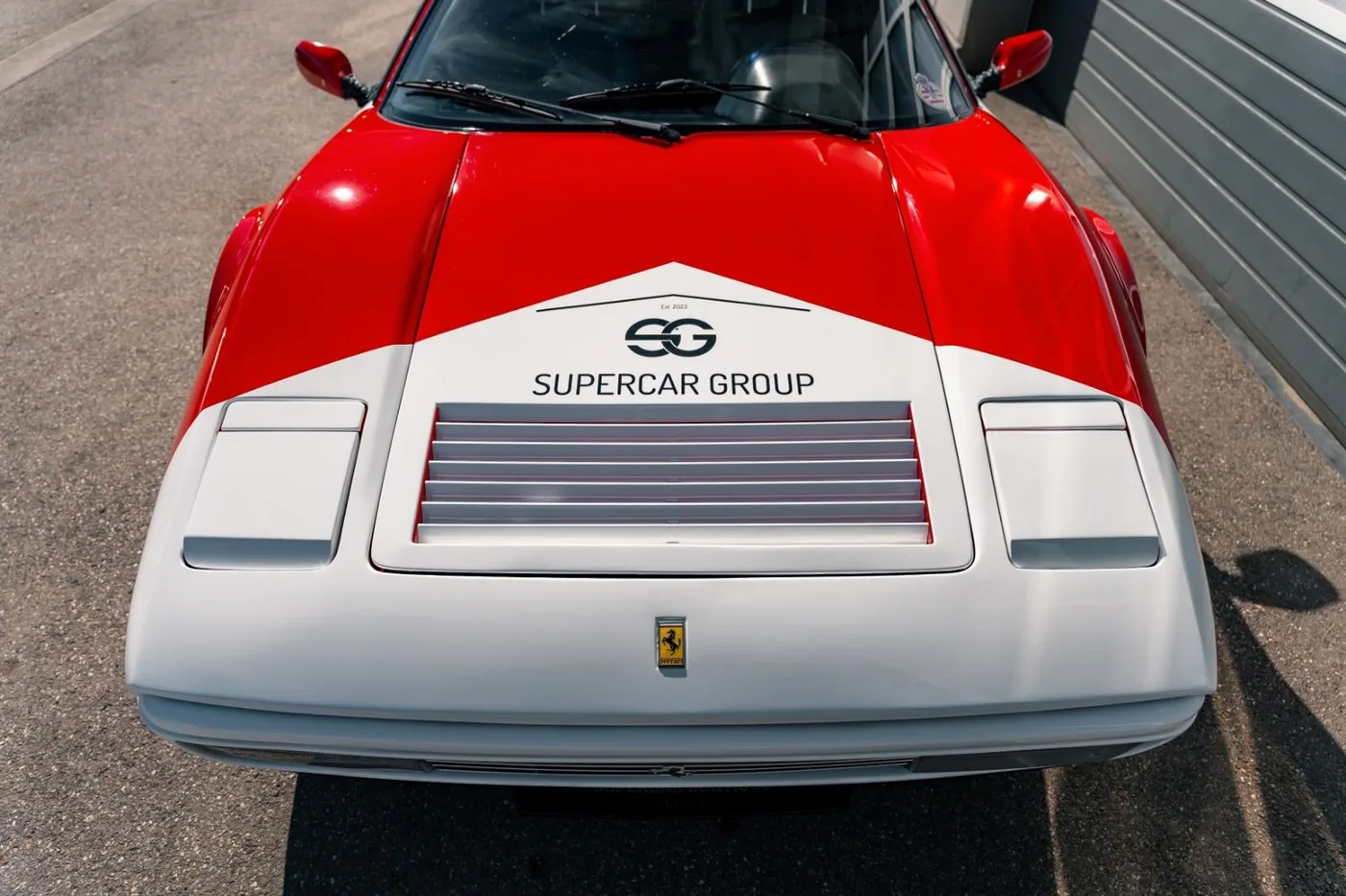1987 Ferrari 328 GTS angeboten von einem Supersportwagenhändler in Munich, Deutschland, Foto 18 von 19