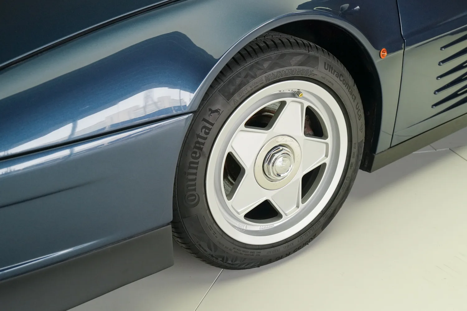 1987 Ferrari Testarossa, 12/17