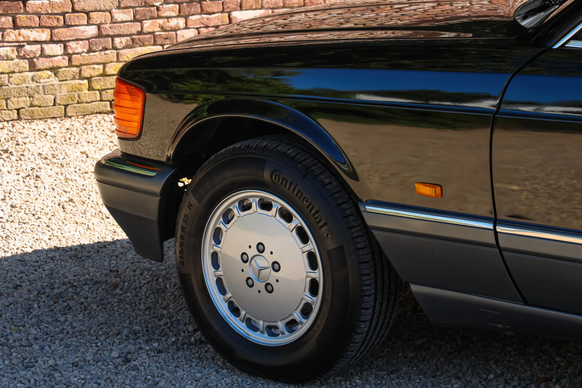 1987 Mercedes-Benz 560 SEC, 16/30