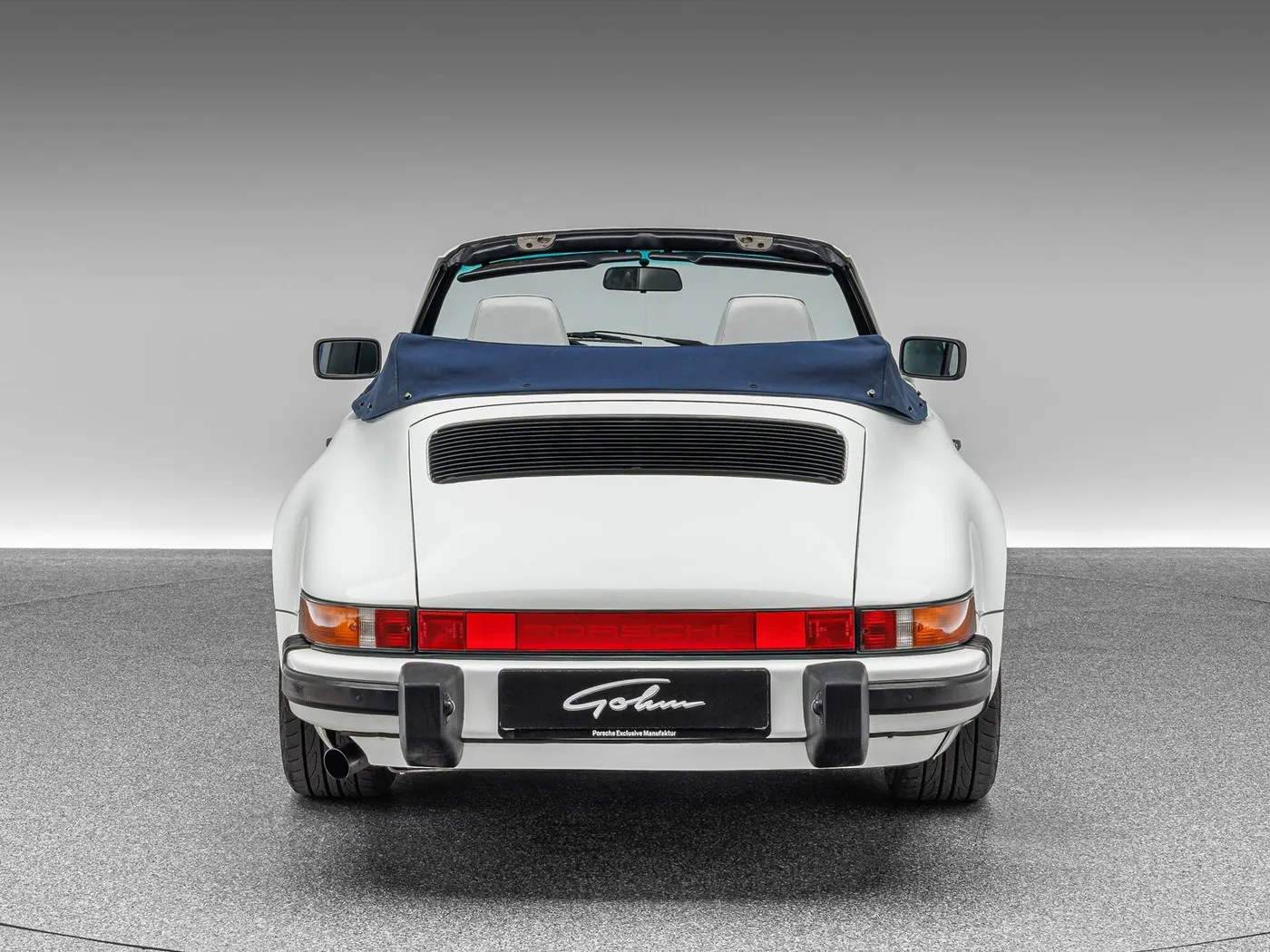 1987 Porsche 911 Carrera Cabriolet offered by a specialist dealer in Böblingen, Germany, photo 5 of 15