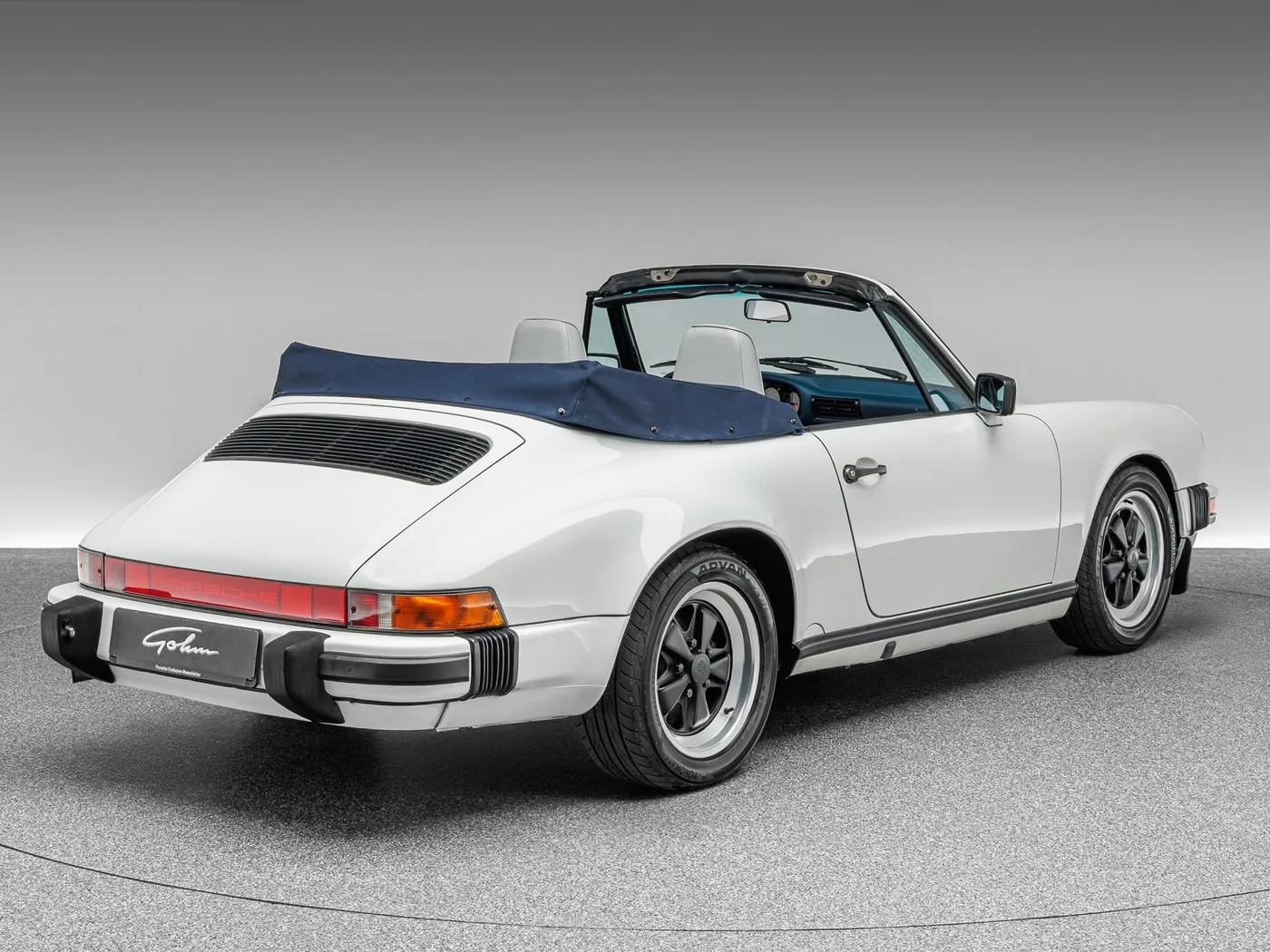 1987 Porsche 911 Carrera Cabriolet offered by a specialist dealer in Böblingen, Germany, photo 6 of 15