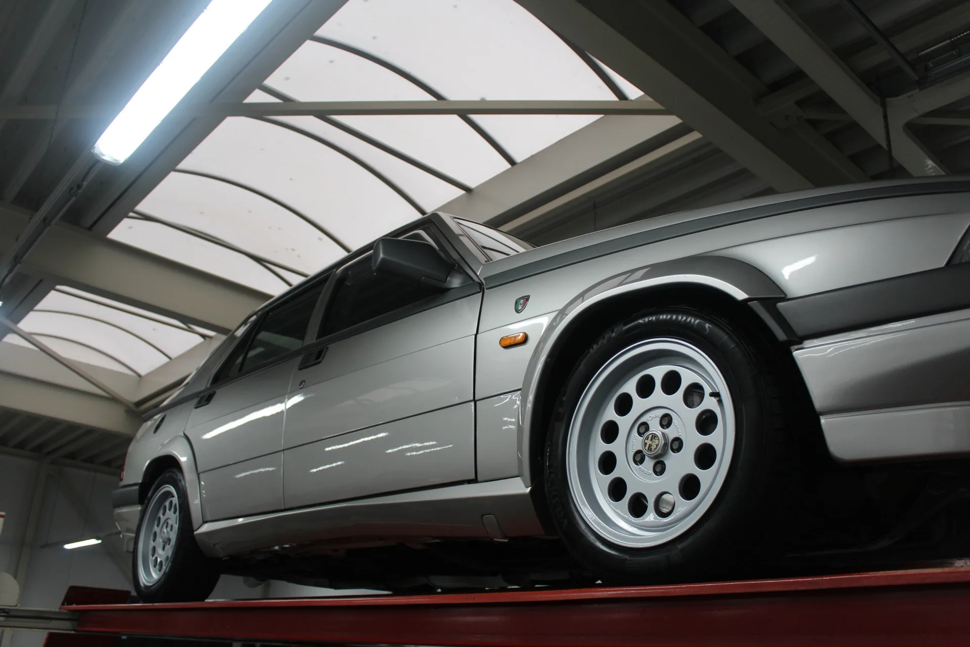 1988 Alfa Romeo 75 2.0 Twin Spark, 9/30