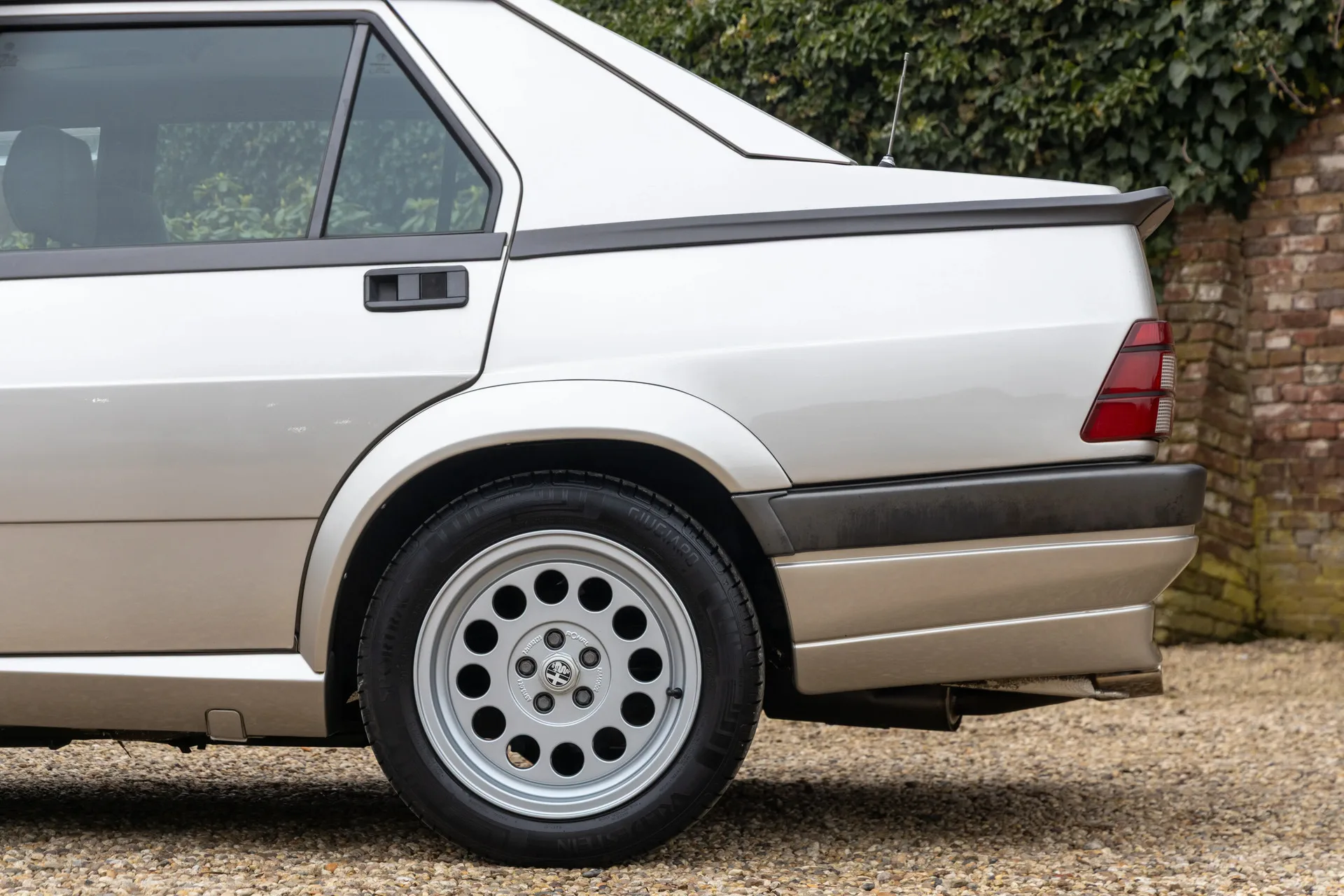 1988 Alfa Romeo 75 2.0 Twin Spark, 14/30