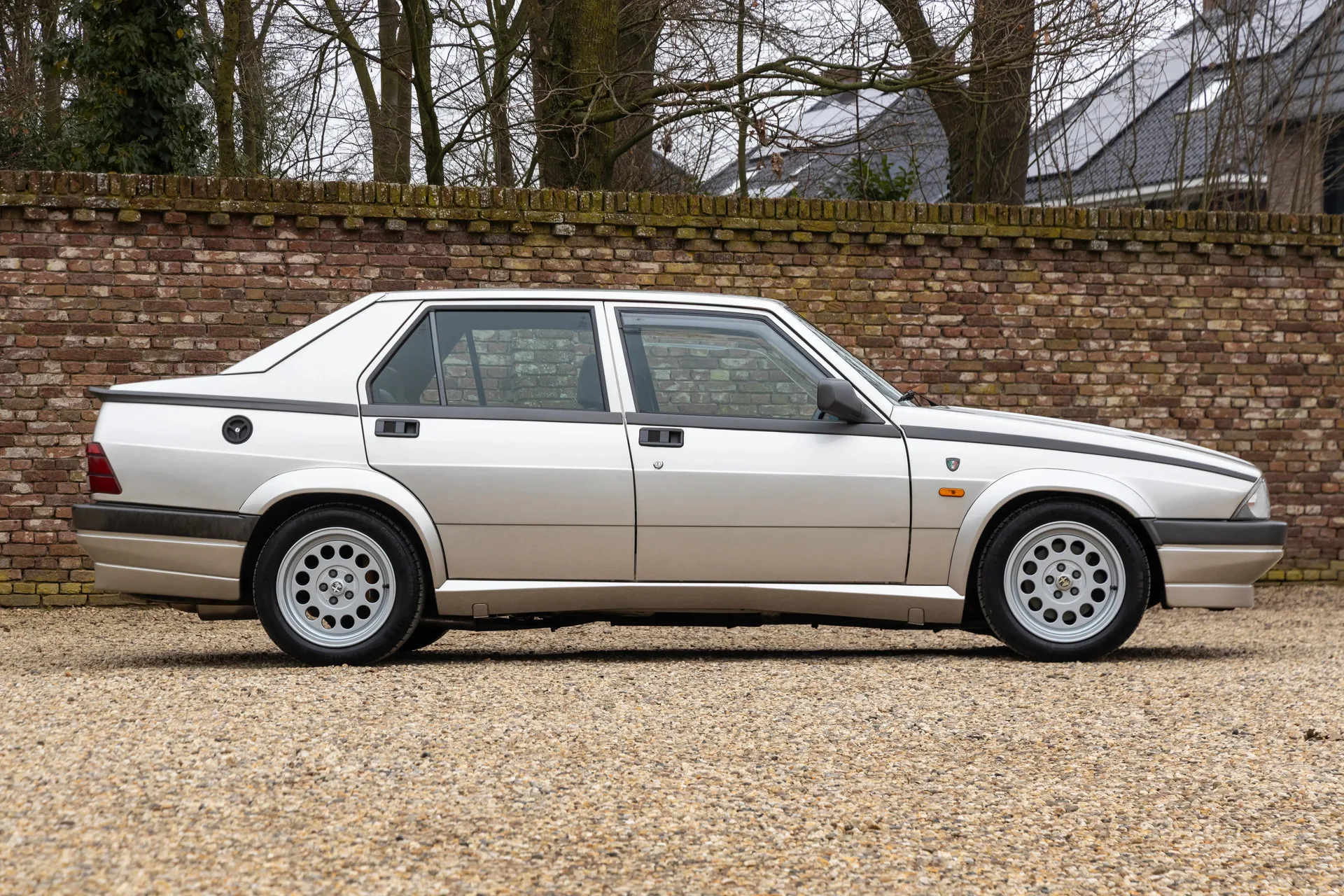 1988 Alfa Romeo 75 2.0 Twin Spark, 24/30
