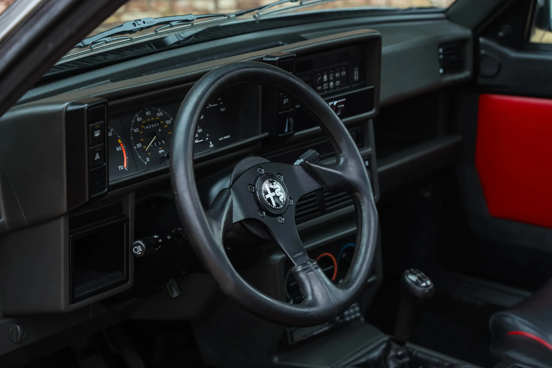 1988 Alfa Romeo 75 3.0 V6, 29/30
