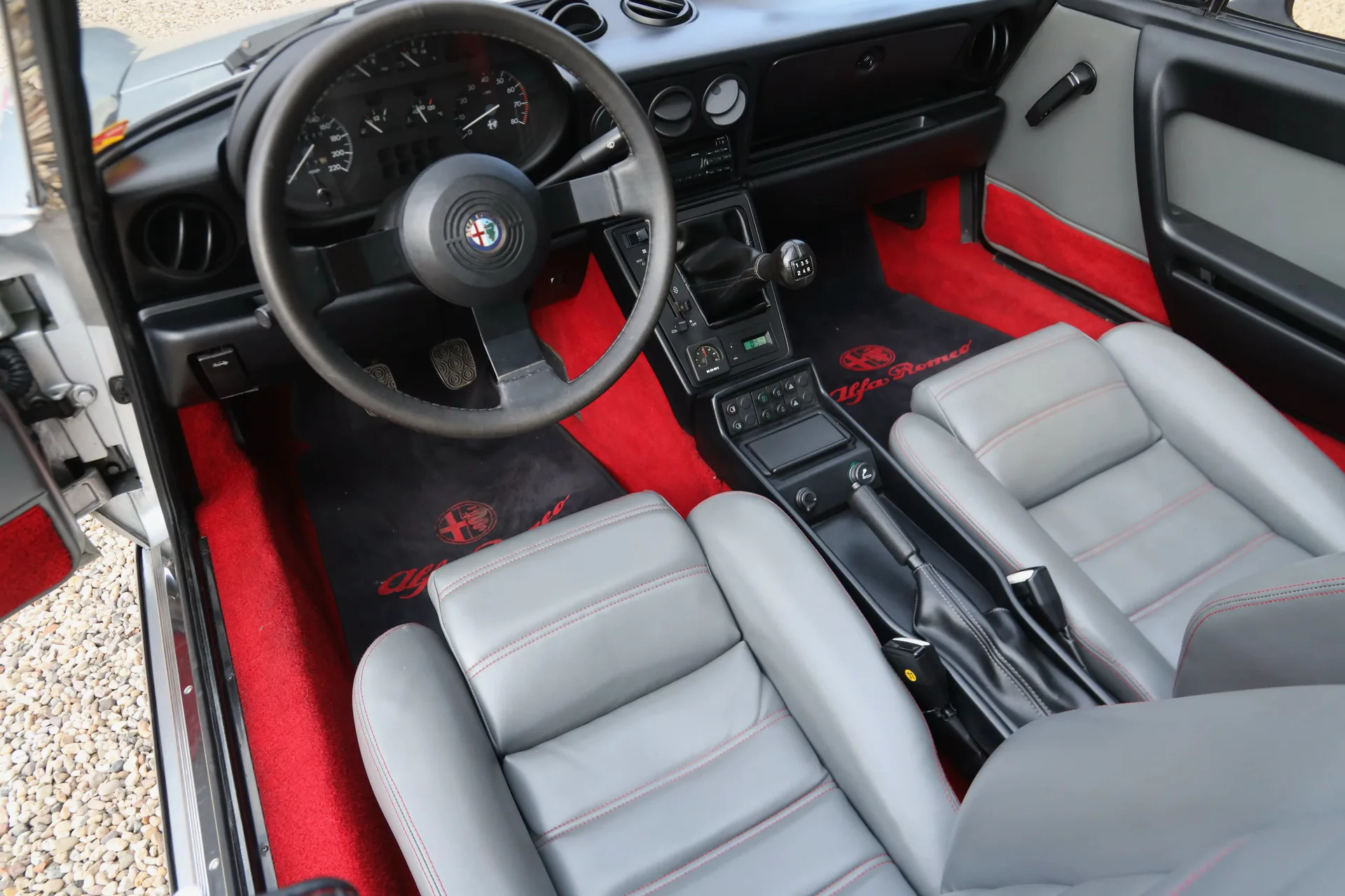 1988 Alfa Romeo Spider 2.0 Quadrifoglio Verde, 11/30
