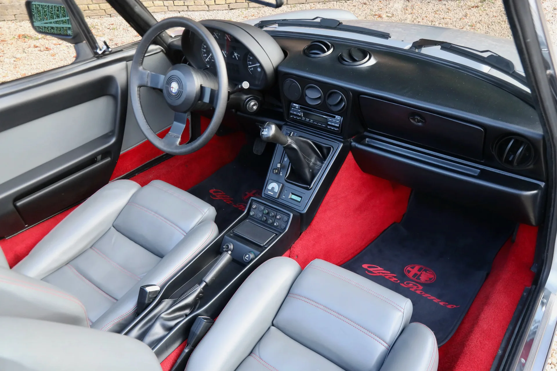 1988 Alfa Romeo Spider 2.0 Quadrifoglio Verde, 28/30