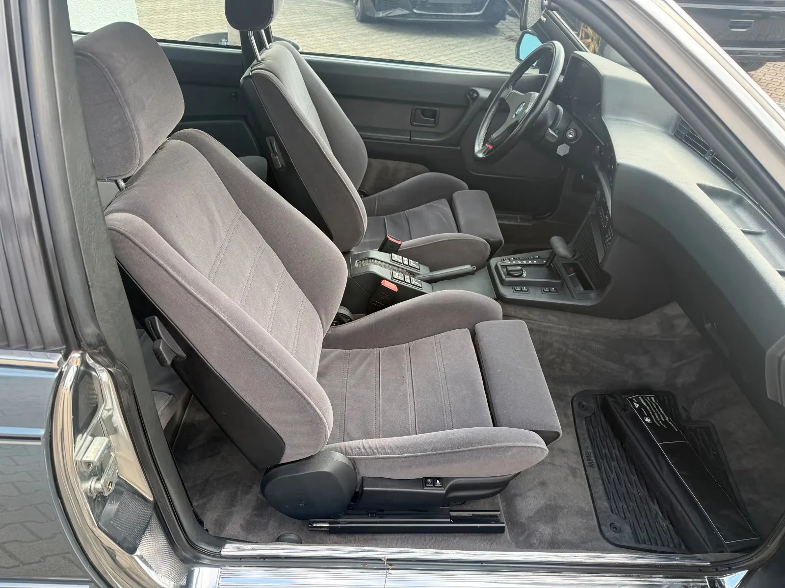 1988 BMW 635 CSi Coupé, 17/23