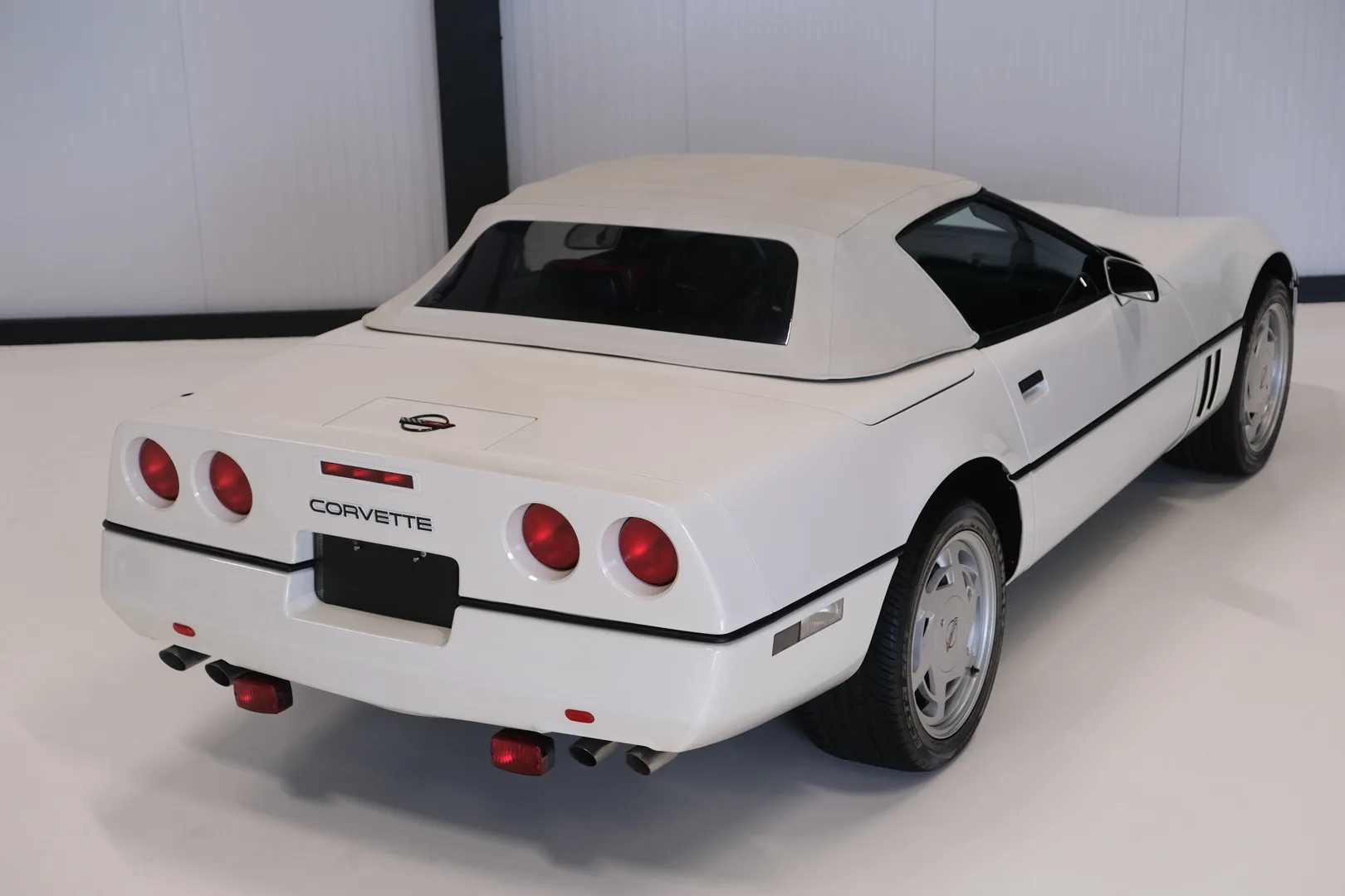 1988 Chevrolet Corvette C4 Convertible, 3/30