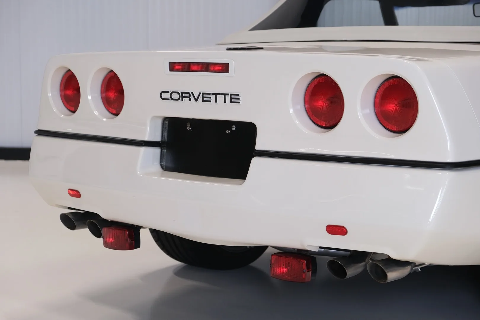 1988 Chevrolet Corvette C4 Convertible, 15/30