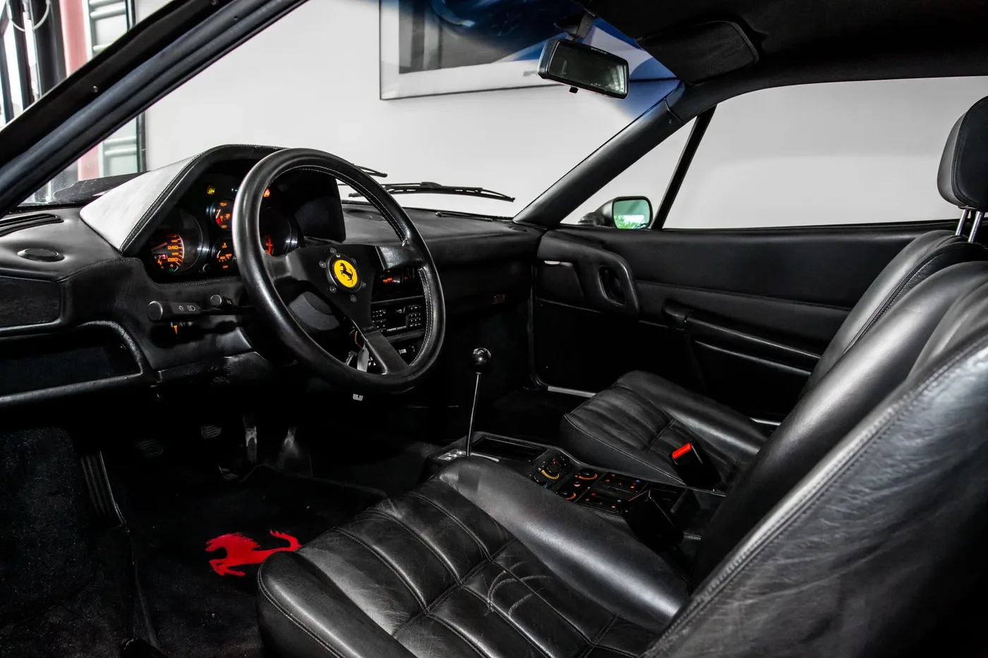 1988 Ferrari 328 GTB proposée par un concessionnaire spécialisé à Hengelo, Pays-Bas, photo 5 sur 15