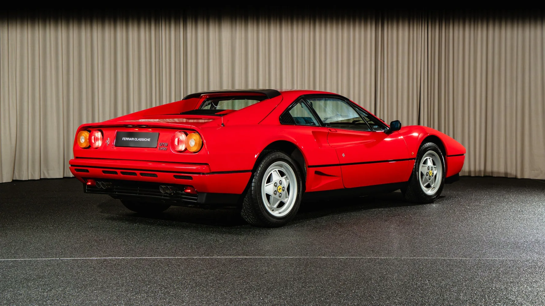 1988 Ferrari GTB Turbo, 3/30
